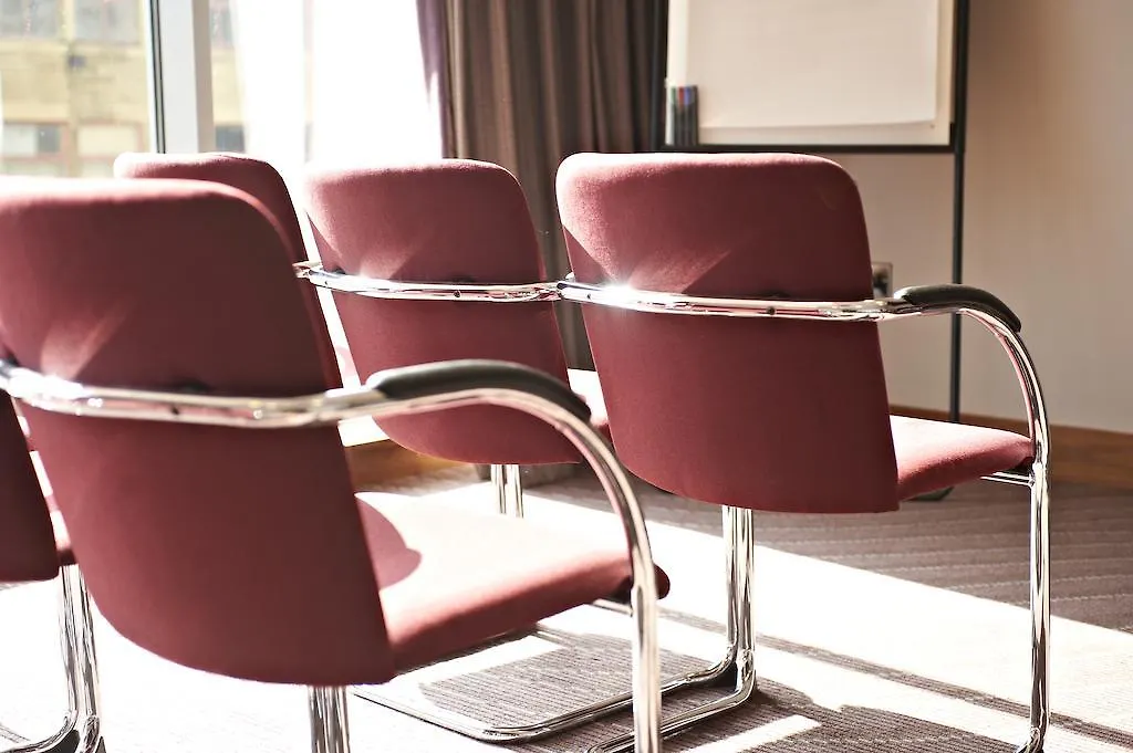 Leonardo Hotel Cork 4*,